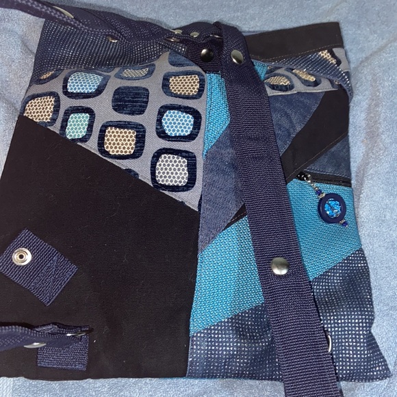 Nwot Carson Rogers Carogi Backpack convertible Sling Bag - Picture 4 of 12